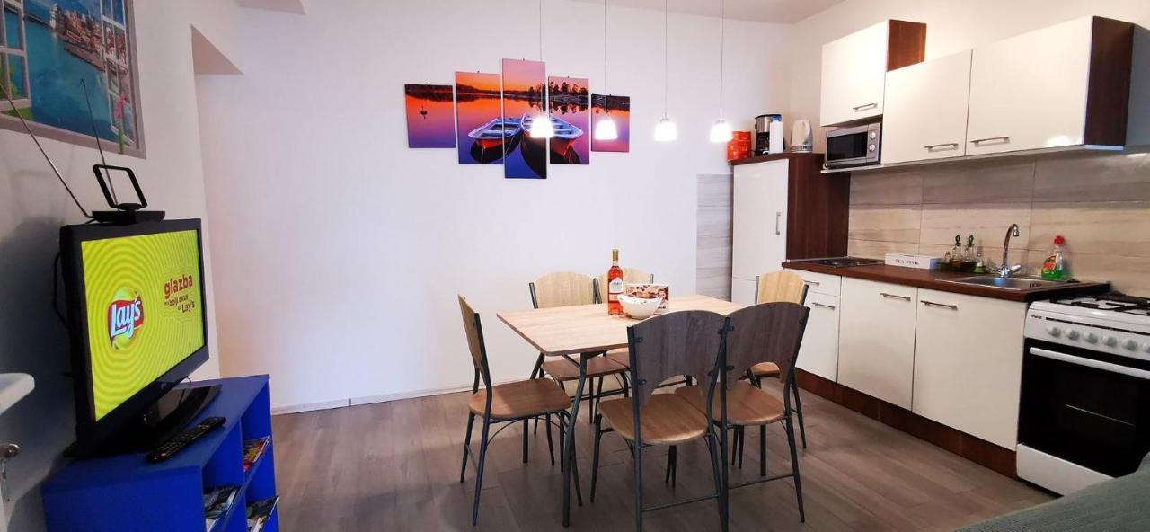 Apartments Kk 셀리나 외부 사진